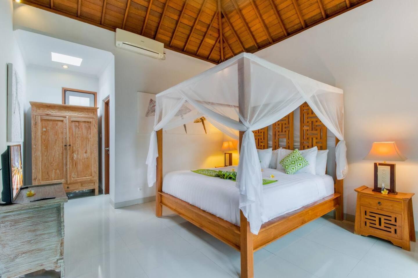 Heart Of Seminyak, 2Br, Sleeps 4, Walk To Bintang Vila Exterior foto