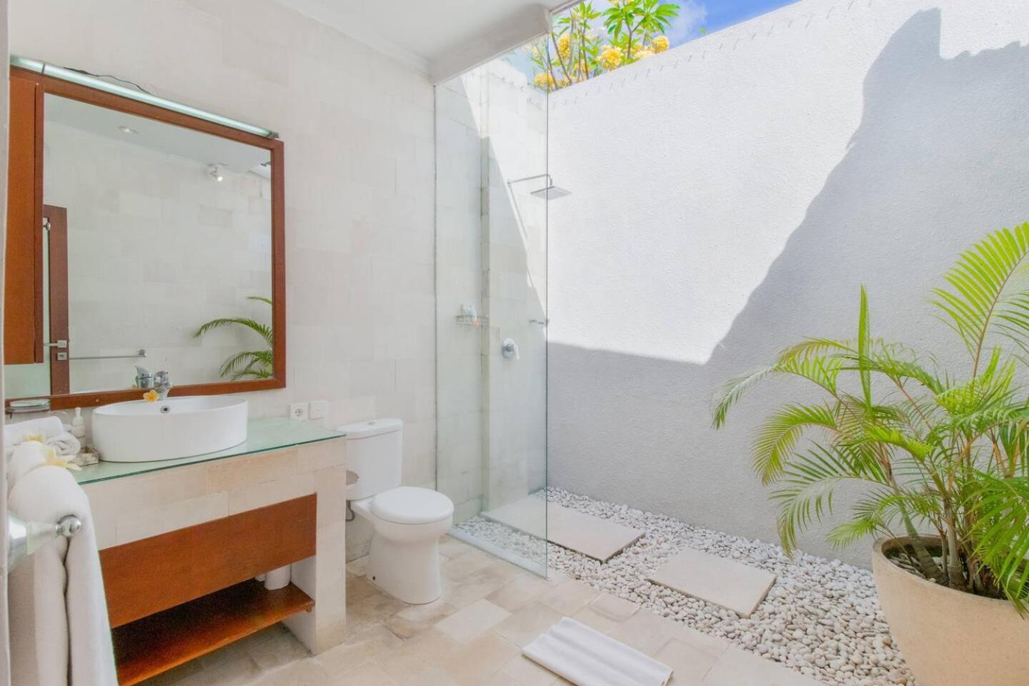 Heart Of Seminyak, 2Br, Sleeps 4, Walk To Bintang Vila Exterior foto